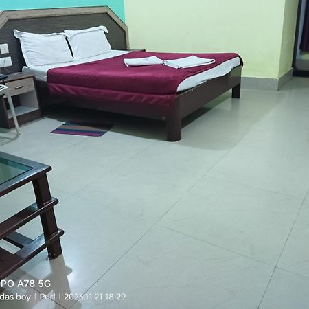 Hotel D2 Holiday Inn -Near Niladri Sea Beach - Puri - Official Verified エクステリア 写真